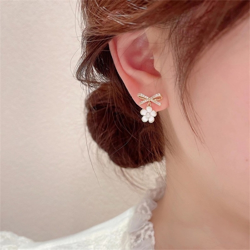 

Temperament Ladies Light Luxury Pearl Double Layer Earrings Diamond Earrings, Specification:EH1441