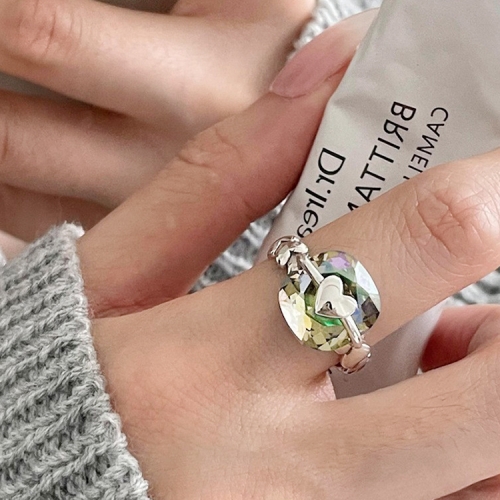 

Ladies Light Luxury Green Diamond Geometric Ring, Specification:J3130