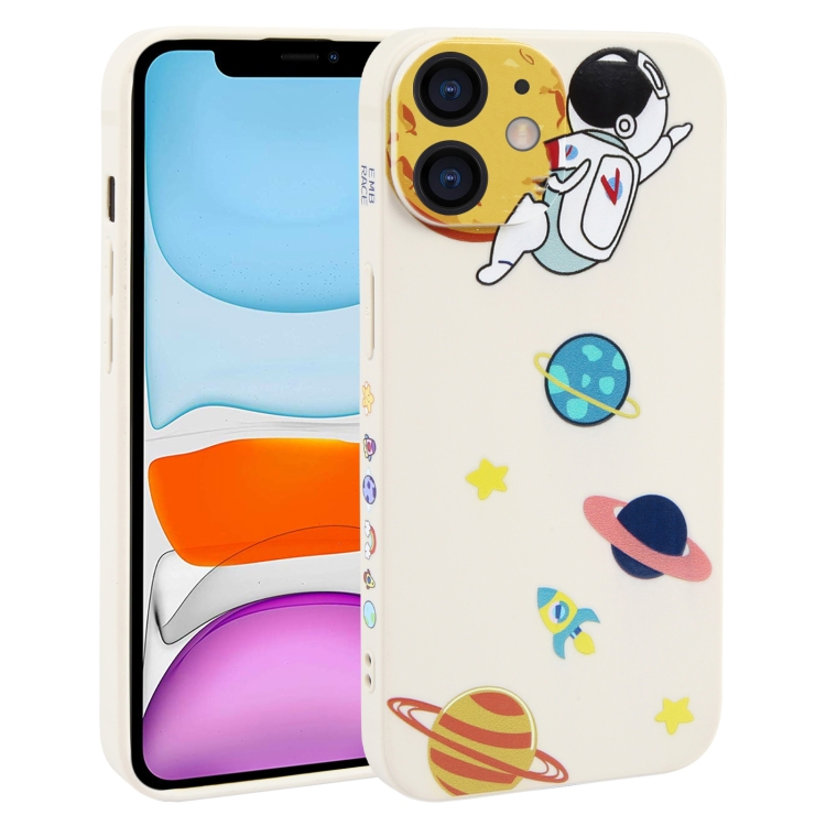 

For iPhone 11 Hug Moon Astronaut Pattern TPU Phone Case(White)