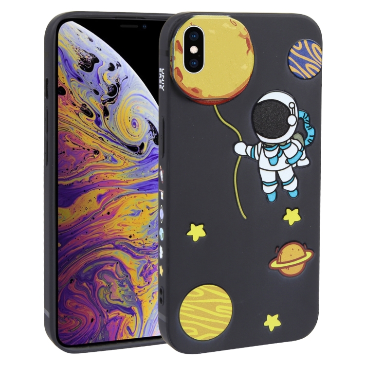 

For iPhone XS Max Hug Moon Astronaut Pattern TPU Phone Case(Black)