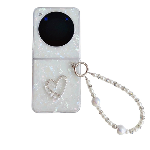 

For ZTE nubia Flip Pearlescent Shell Texture Heart Pattern Phone Case with Bracelet(White)