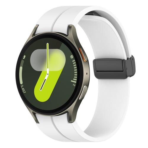 

For Samsung Galaxy Watch7 / FE / 6 / 5 / 4 xDfind Fold Magnetic Black Buckle Silicone Watch Band(White)
