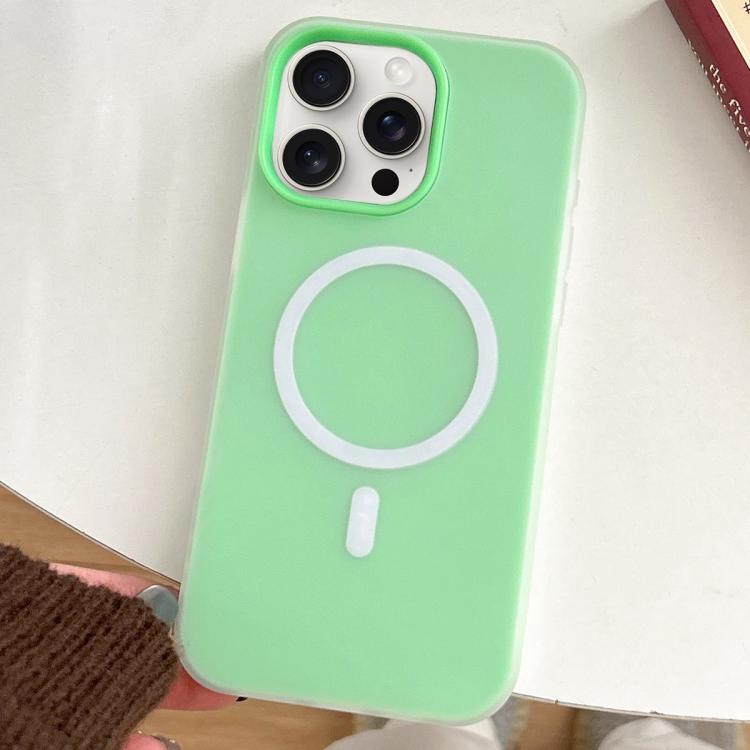 

For iPhone 15 Pro Skin Feel MagSafe Magnetic PC Hybrid TPU Phone Case(Green)