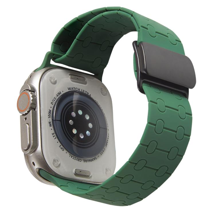 

For Apple Watch 46mm / 49mm / 45mm / 44mm Magnetic Buckle Breathable Silicone Watch Band(Deep)