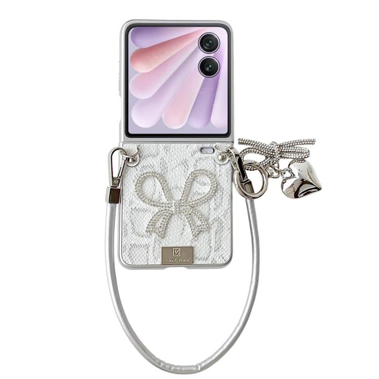 

For Honor Magic V Flip 2 Scale Texture Bow Phone Case with Wrist Strap / Nameplate(Silver Big Butterfly)