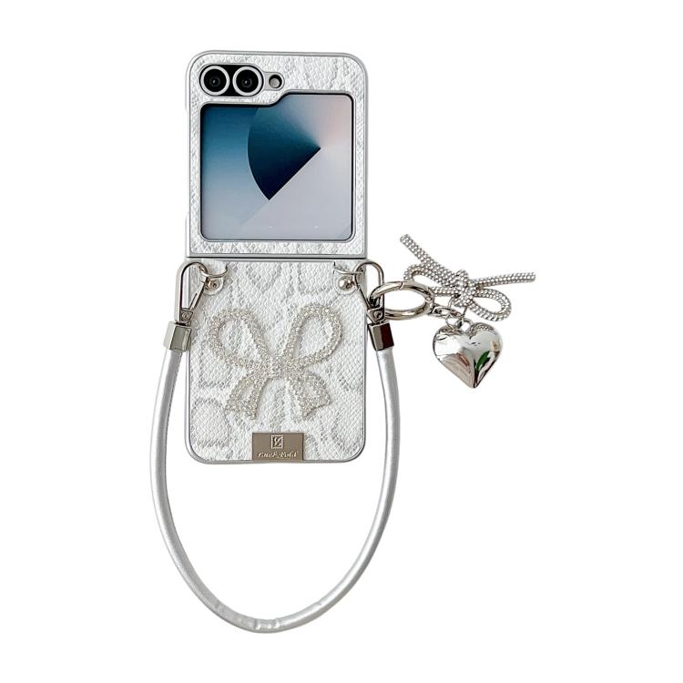 

For Samsung Galaxy Z Flip6/7 FE Scale Texture Bow Phone Case with Wrist Strap / Nameplate(Silver Big Butterfly)