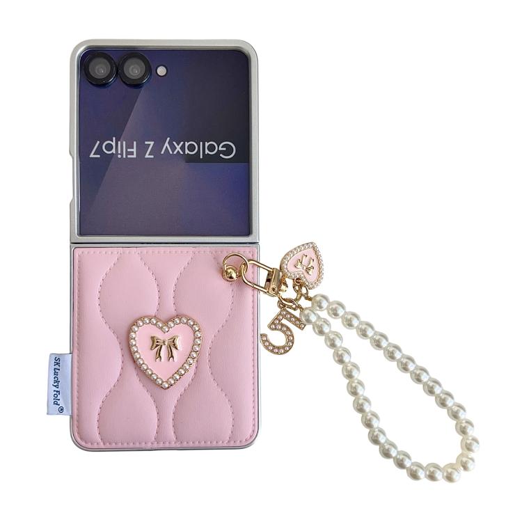 

For Samsung Galaxy Z Fold7 5G Puffer Jacket Texture 3D Heart Phone Case with Wrist Strap(Pink)