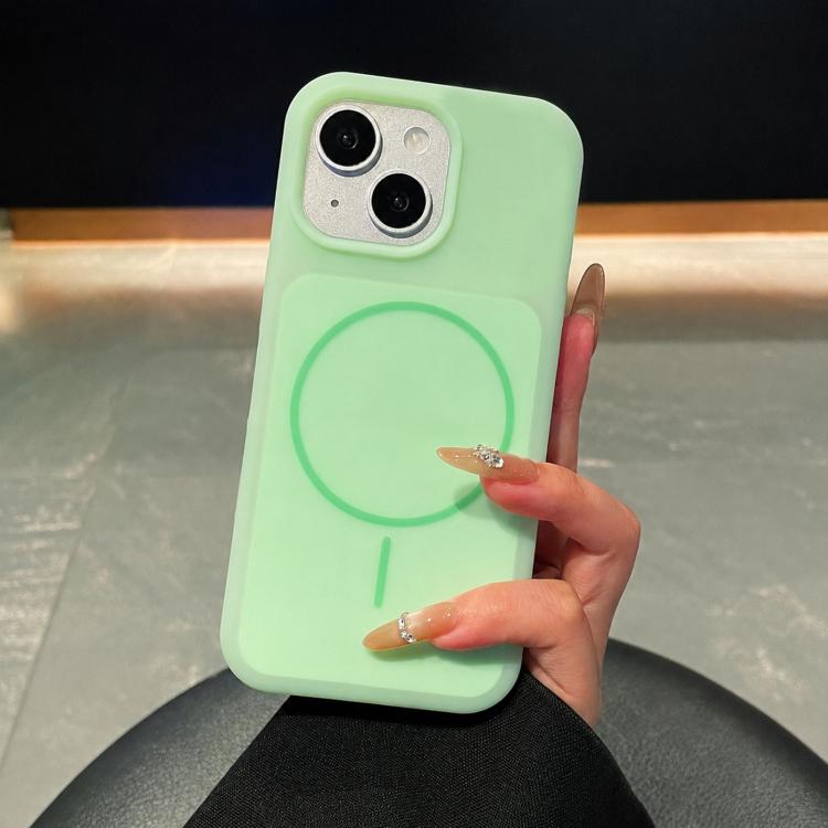 For iPhone 13 Ice Cream Skin Feel Liquid Silicone Fine Circle Magnetic Phone Case(Light Green)
