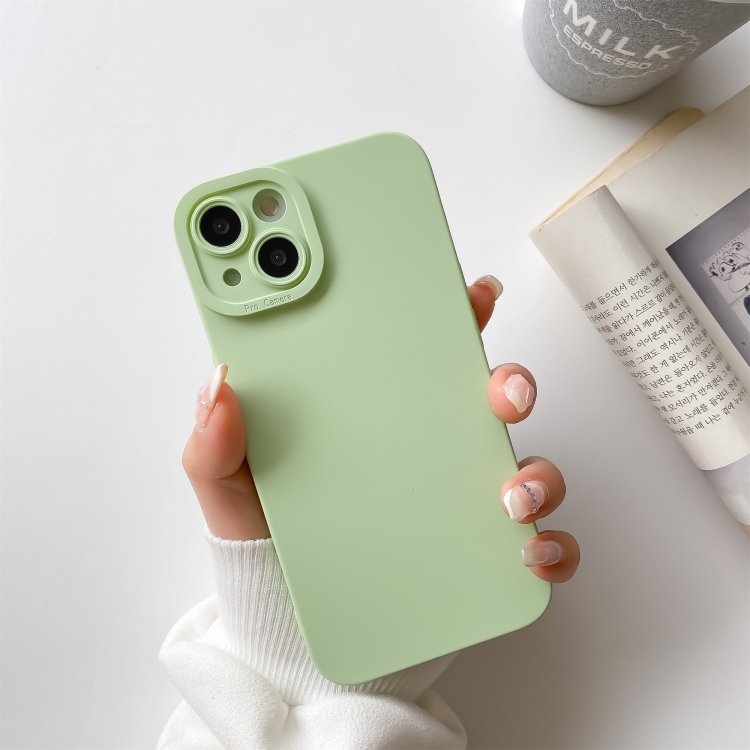 

Straight Side Liquid Silicone Phone Case For iPhone 13(Light Green)