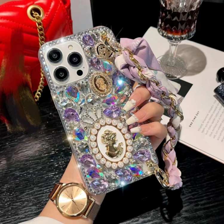 

For iPhone 16 Handmade Diamond Purple Gemstone Scarf Bracelet PC Phone Case(White)