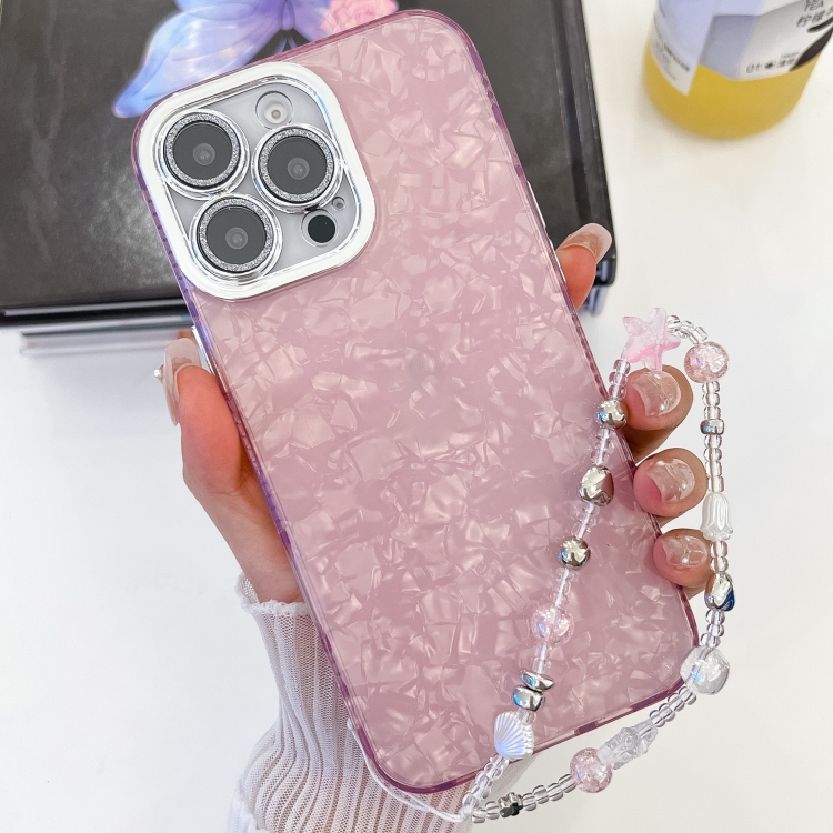 

For iPhone 15 Pro Plating Glitter Texture Chain Wristband TPU Phone Case with Lens Film(Pink Shell Pattern)
