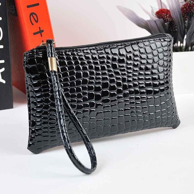 

Fashion Long Crocodile Pattern Ladies Clutch Wallet(Black)