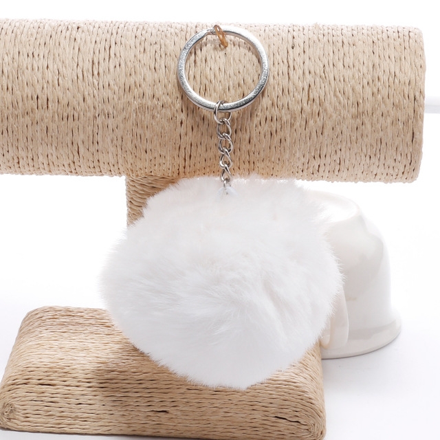 

Simple Key Chain Fur Ball Pompon Keychain Pompom Artificial Rabbit Fur Animal Keychains for Woman Car Bag Key Rings(creamy-white)