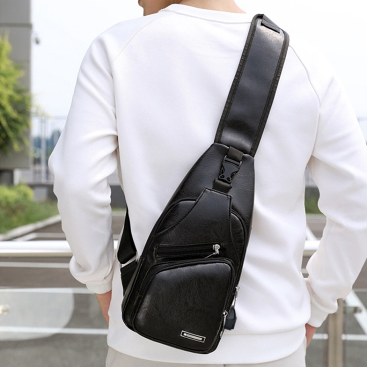 

Waterproof Leisure PU Leather Single Shoulder Bag Men Chest Bag with USB Charging Port and Headphone Hole(Black)
