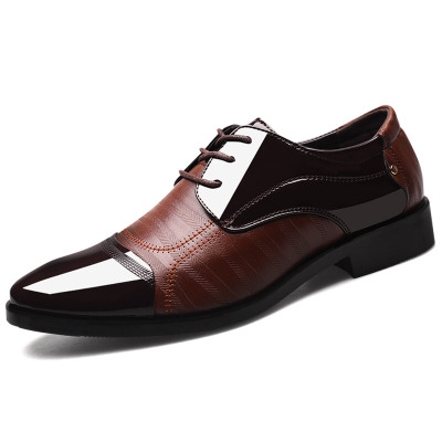 Zapatos casuales de negocios suaves de cuero para hombres de moda