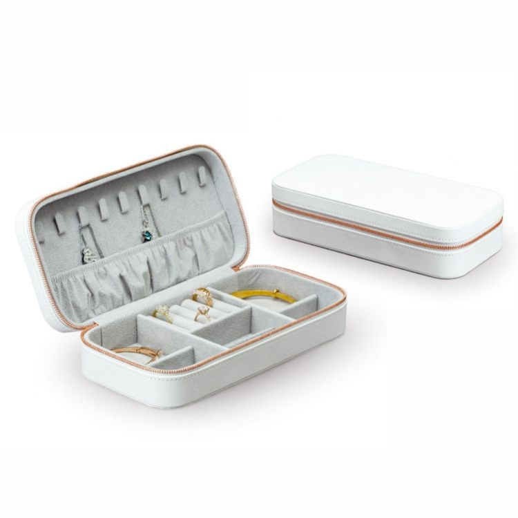 

01906 Travel Portable Velvet Jewelry Organizer