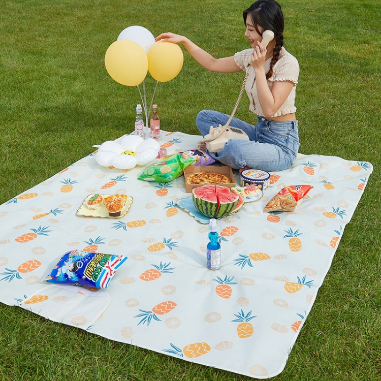 

Picnic Mat Spring Outing Waterproof Portable Mat Outdoor Thickened Picnic Cloth, Size: 150x100cm(Pineapple)