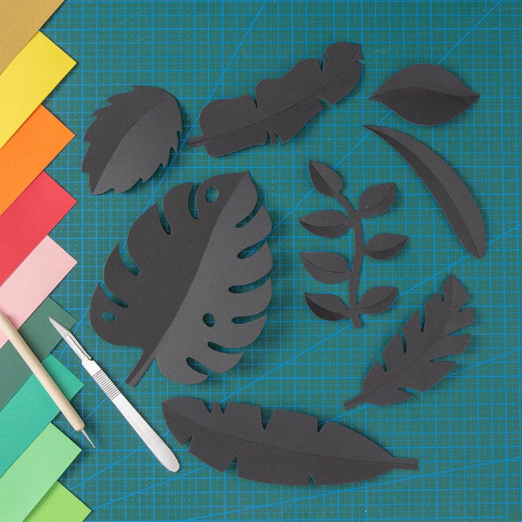

Paper-cut Leaf Ornaments Photography Props(Black)