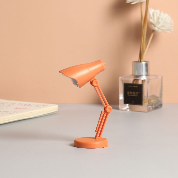 

LED Foldable Mini Magnetic Desk Lamp with Clip(LD01 Orange)