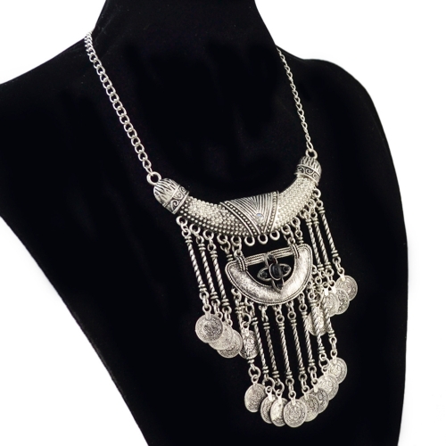 

Exaggerated Necklace Tassel Vintage Female Alloy Plated Collarbone Chain, Color: Black