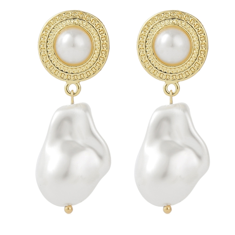 

E2109-18 Ear Model Stud Earrings Jewelry