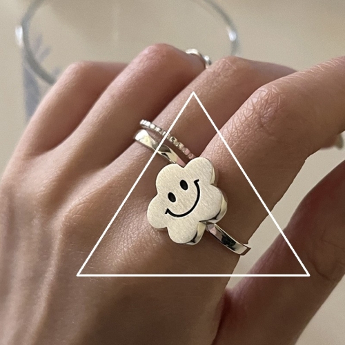 

Happy Smiley Face Love Wear Combination Ring, Color: J3535