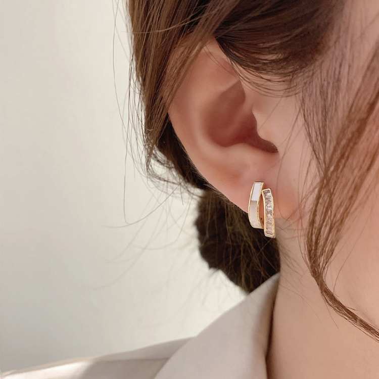 

Shell Double Layer Earrings with Diamond Earrings, Color: EH1069
