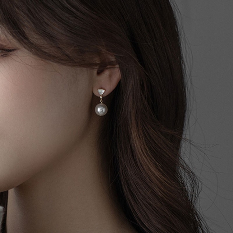 

Shell Double Layer Earrings with Diamond Earrings, Color: EH1252
