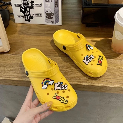 

Outerwear Clogs Cartoon Non-slip Thick-soled Beach Sandals, Size: 36-37(Yellow)