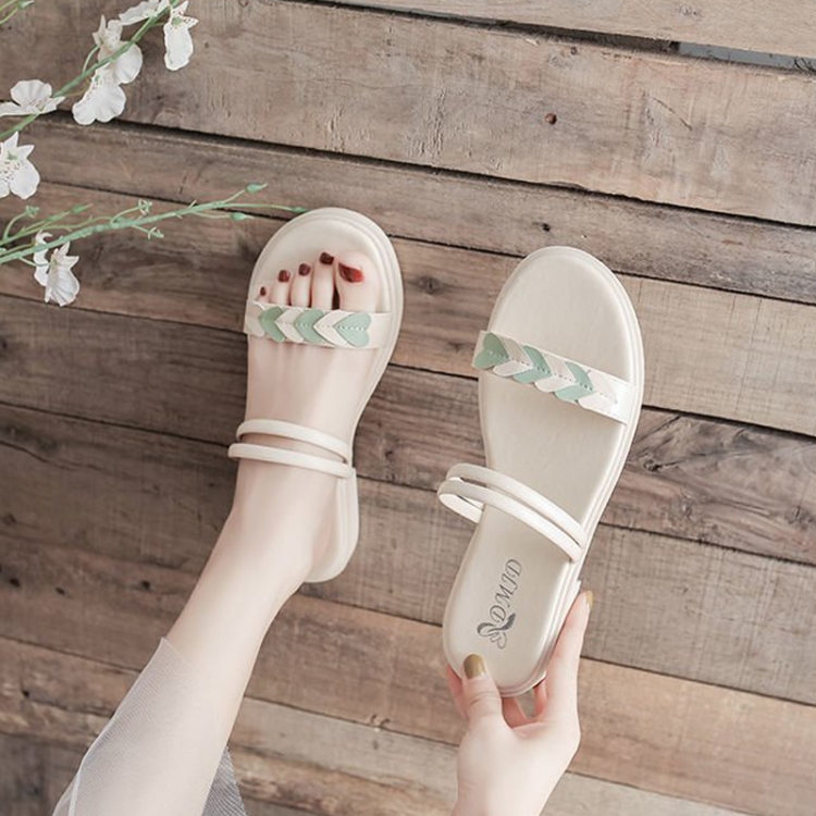 

Women Summer Flat All-match Two-wear Sandals and Slippers Small Fresh Beach Shoes, Size: 35(Beige)