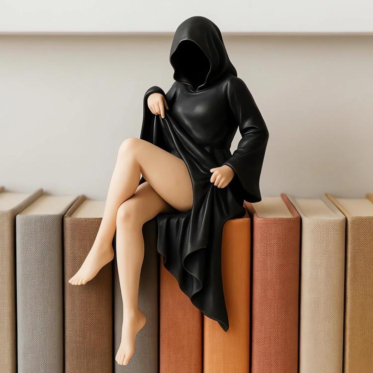 

Halloween Black Robe Queen Bookshelf Statue Decorative Gift(A)
