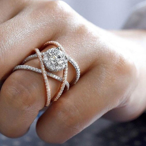 镀玫瑰金分色戒指创意交叉锆石订婚指环（10 ）