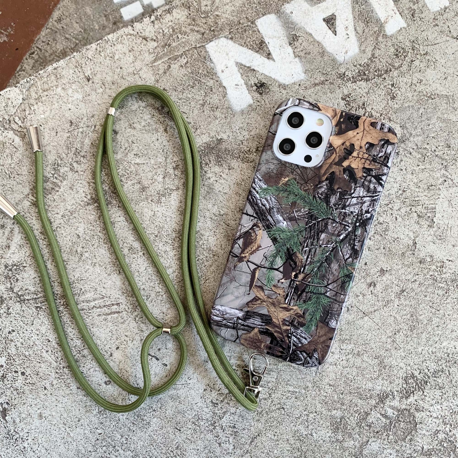 Camouflage Pattern IMD Shockproof TPU Protective Case with Lanyard For iPhone 11 Pro(Hunter Camo) Camouflage Pattern IMD Shockproof TPU Protective Case with Lanyard For iPhone 11 Pro(Hunter Camo)