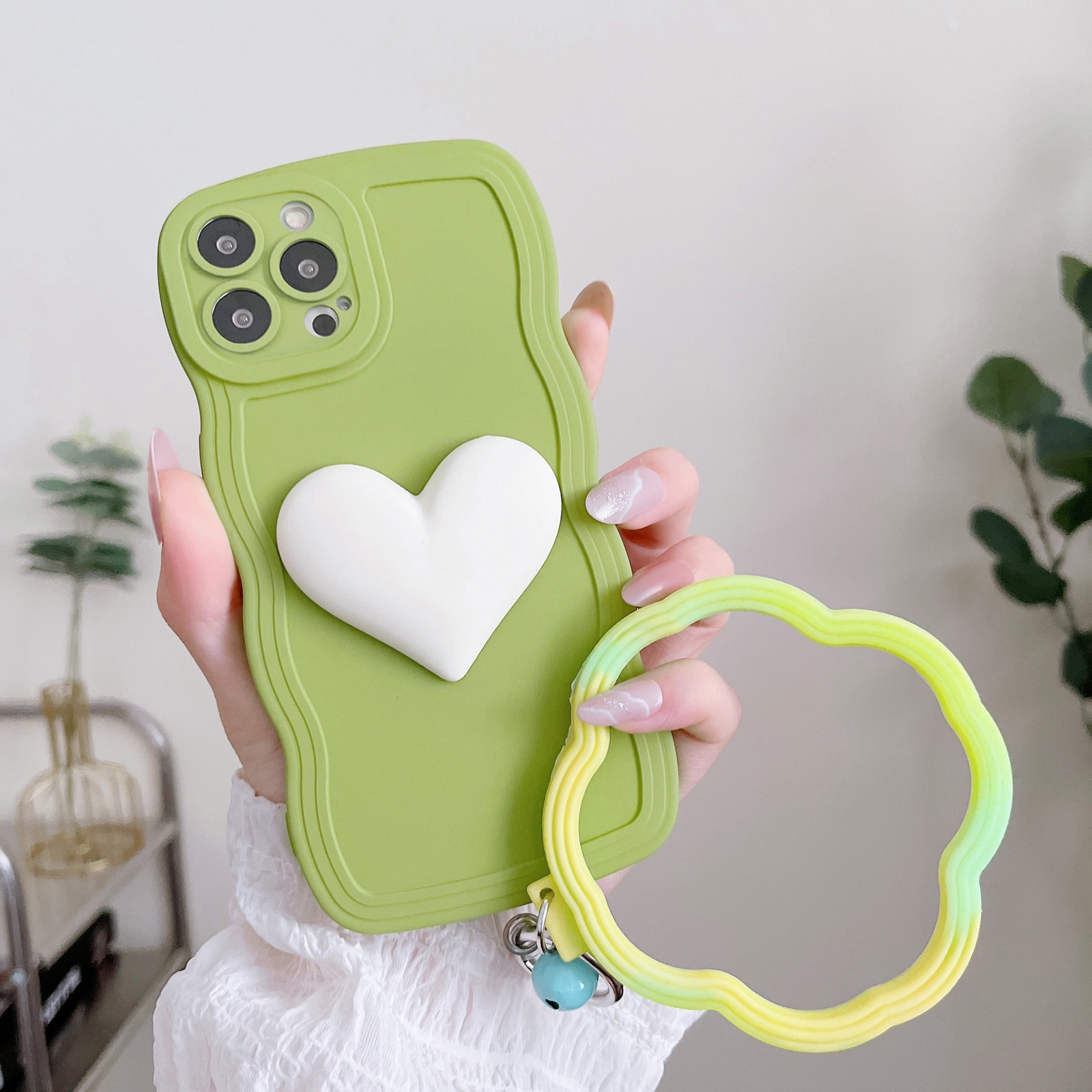 For iPhone 13 Pro Max Wave Edge Heart Silicone Phone Case with Wristband(Green) For iPhone 13 Pro Max Wave Edge Heart Silicone Phone Case with Wristband(Green)