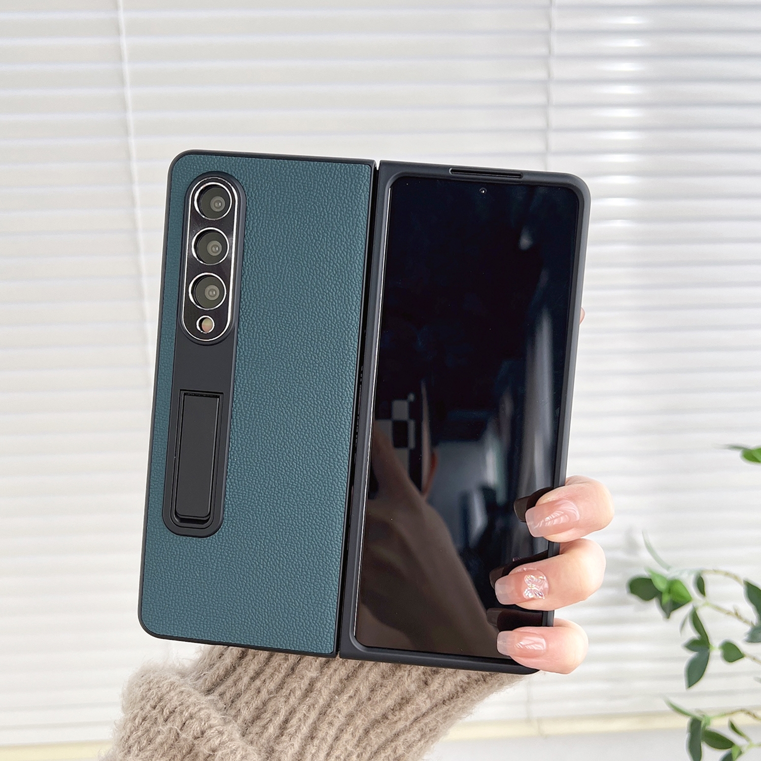 For Samsung Galaxy Z Fold4 Litchi Texture Metal Stand Folding Phone Case(Grass Green) For Samsung Galaxy Z Fold4 Litchi Texture Metal Stand Folding Phone Case(Grass Green)