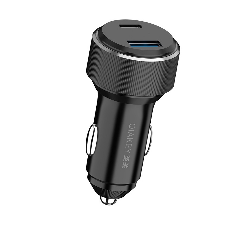 QIAKEY TM319 Dual Port Fast Charge Car Charger QIAKEY TM319 Dual Port Fast Charge Car Charger