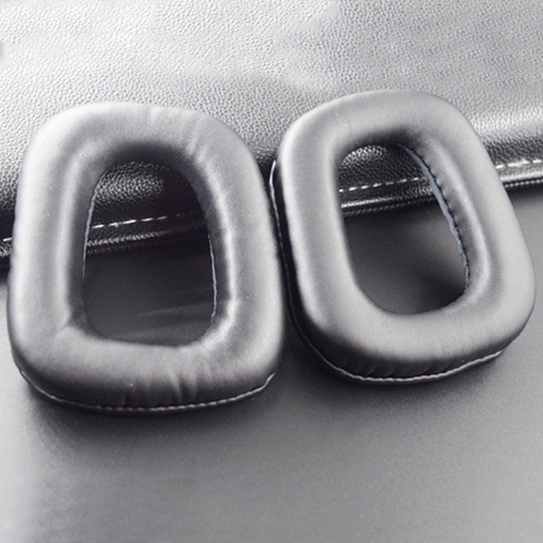 2 PCS Headset Sponge Earmuffs for Logitech G35 / G930 / G430 / F450(Black) 2 PCS Headset Sponge Earmuffs for Logitech G35 / G930 / G430 / F450(Black)