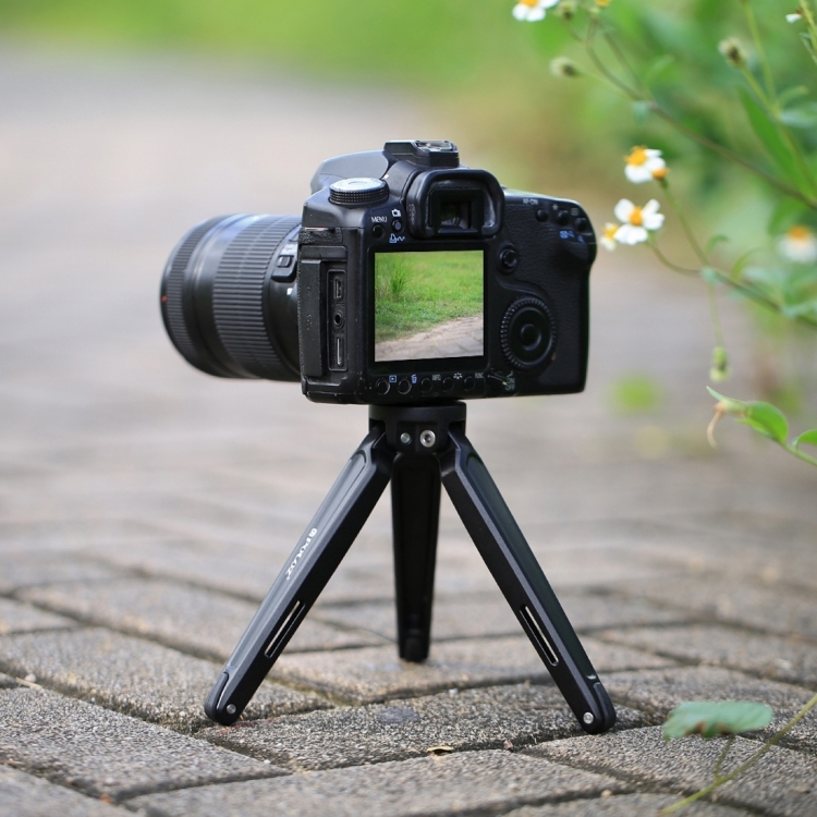 [UAE Warehouse] PULUZ Pocket Mini Metal Desktop Tripod Mount with 1/4 inch to 3/8 inch Thread Adapter Screw for DSLR & Digital Cameras, Adjustable Height: 4.5-15cm, Load: 20kg - 12
